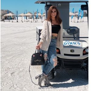 Meet your Posher, Loretta